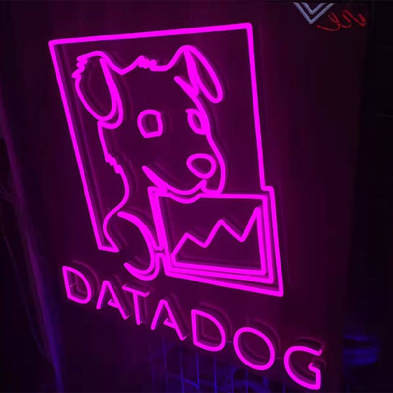 Data hund neonskilt tilpasset vegg5