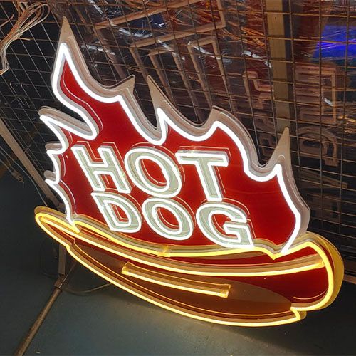 Insegne al neon per hot dog caffetteria4